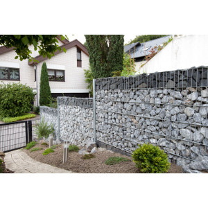 10 Meter Gabionen / Steinzaun Standard inkl. Pfosten 120x40 mm verzinkt mit aufgeschweißter Fussplatte